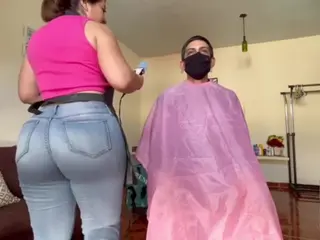 Delicious cream pie for big ass hairdresser !