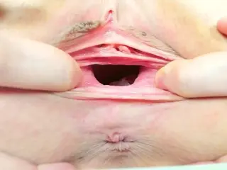 strong pussy gape close up